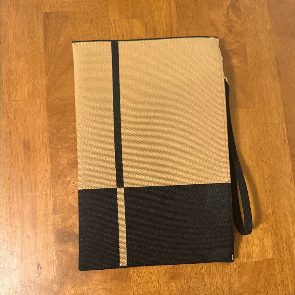 Rothy's Tan and Black Zip Pouch